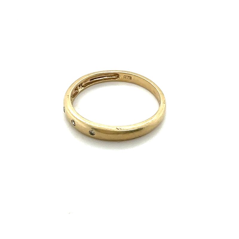 9ct gold wedding band with 5 diamonds