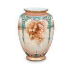 Hadley Worcester Frience vase