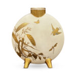 Minton gilt pilgrim vase