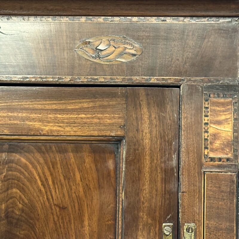 Georgian mahogany corner cabinet