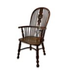 Set of 6 18th century high back windsor chairs, yew and elm