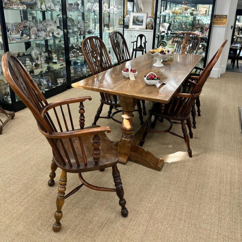 Set of 6 18th century high back windsor chairs, yew and elm