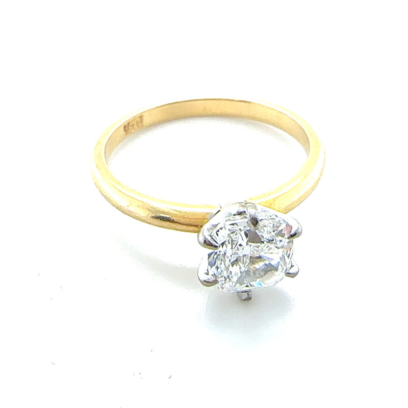 Cushion cut diamond solitaire ring