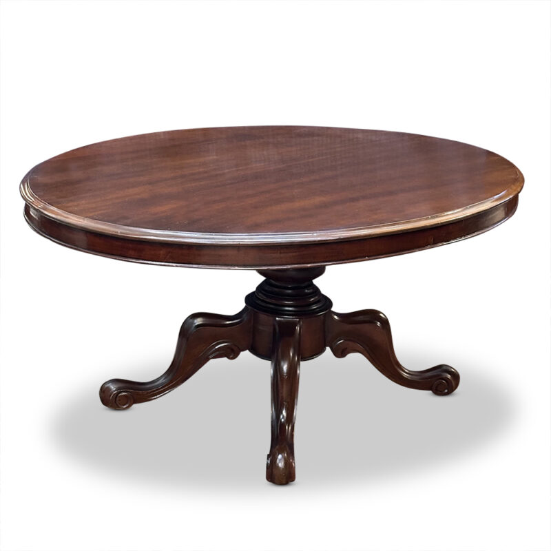 Oval mahogany centre table