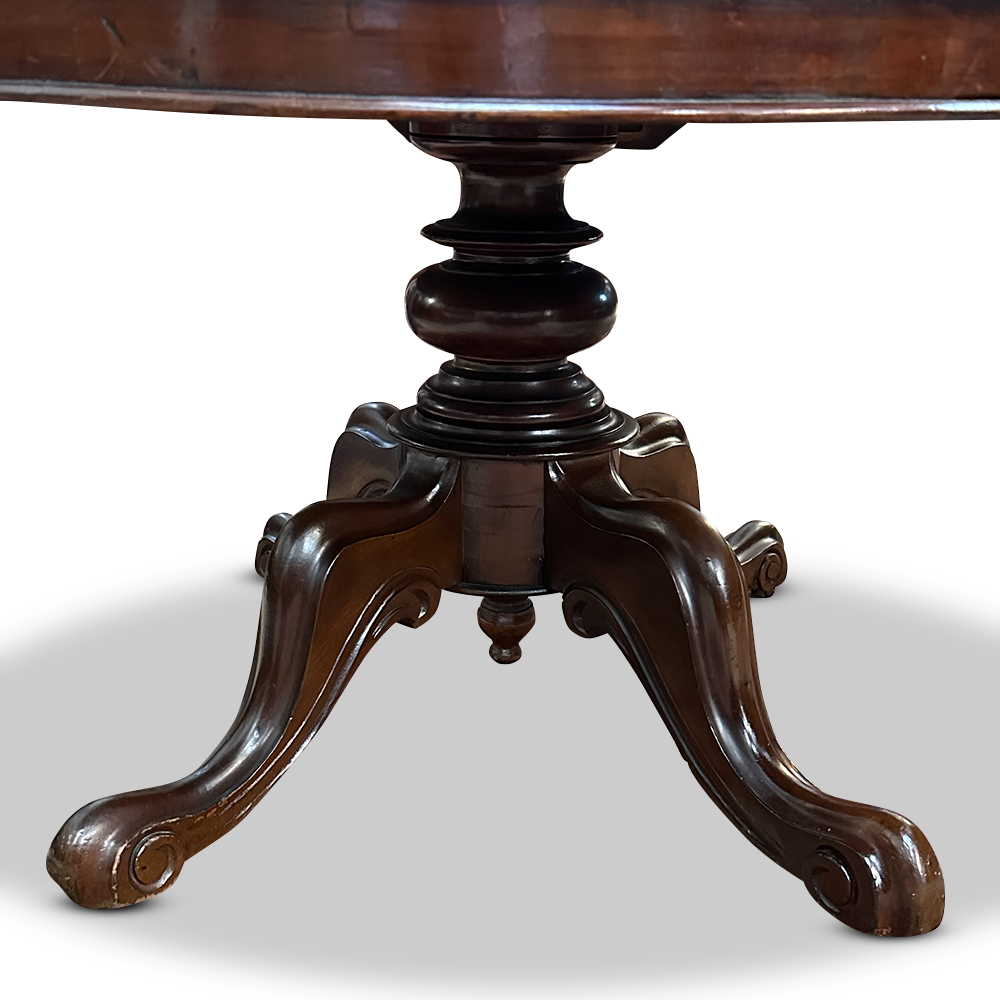 Oval mahogany centre table