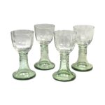 Set 4 green glass wine glasses